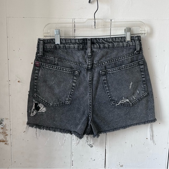 Urban Outfitters Black High Waisted Button Cutoff Shorts - Picture 2 of 10